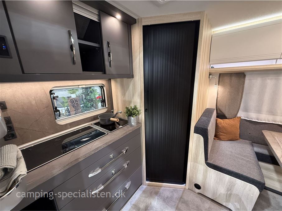 Hobby De Luxe DK-Line 460 SL